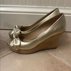 Tory Burch Gold Wedge Shoes with Bow Detail